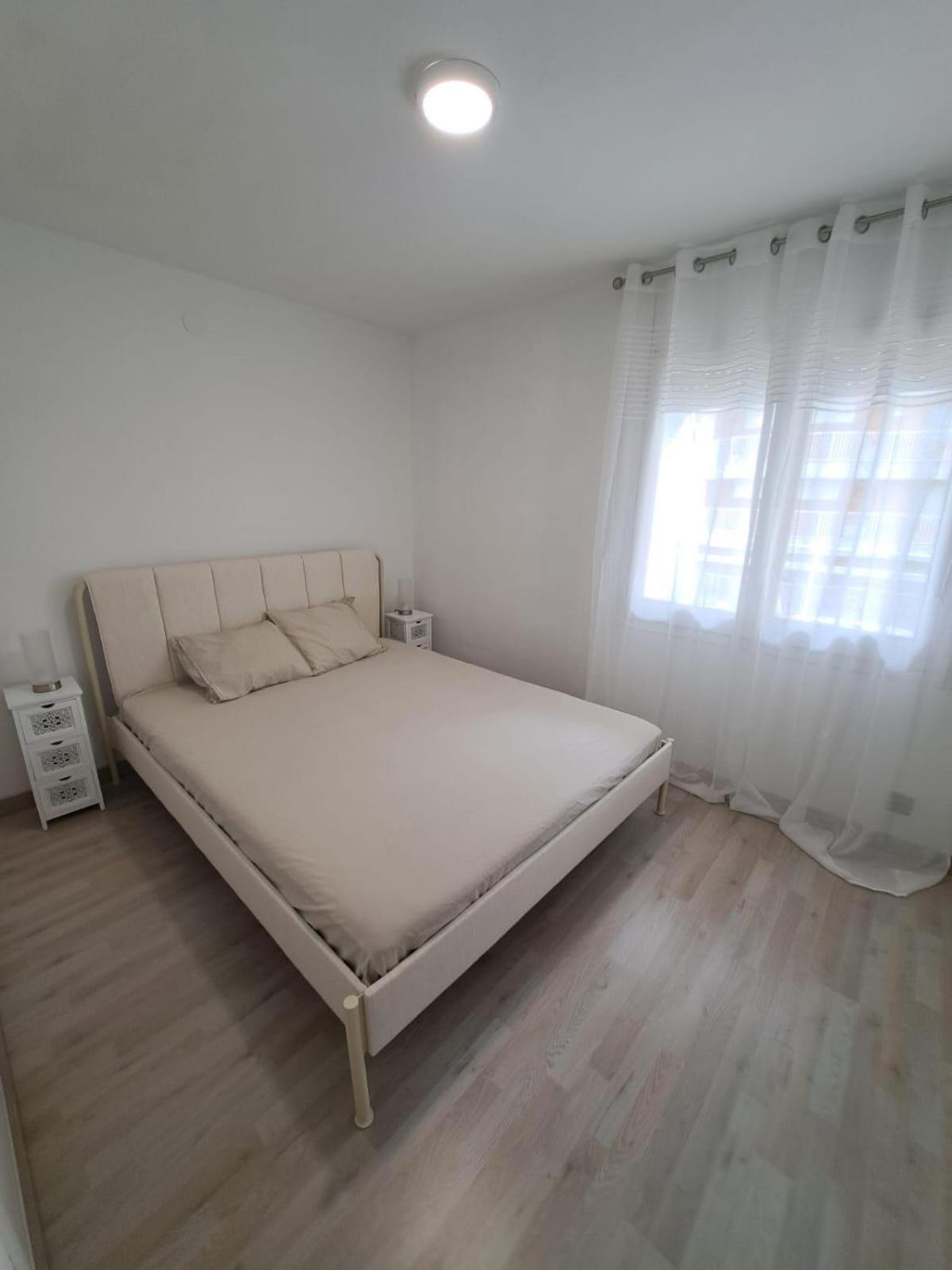 Bahia Dorada Apartment Salou Bagian luar foto